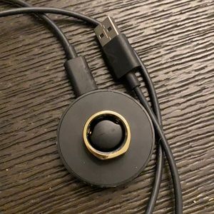 Oura ring (gold, size 6)